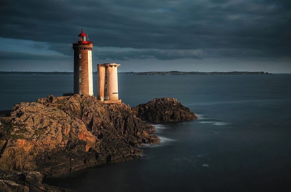 lighthouse 2