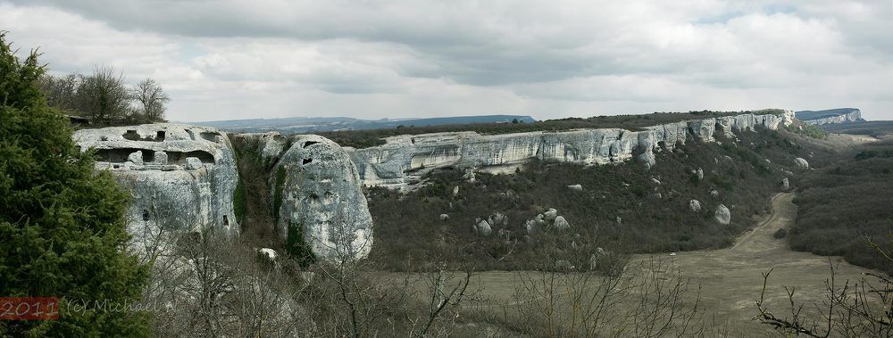 пещерный  город  Эски-Кермен