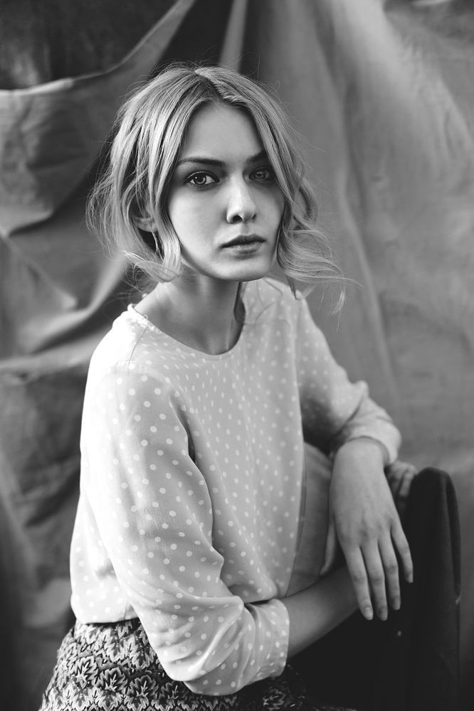 Anastasia en monochrome