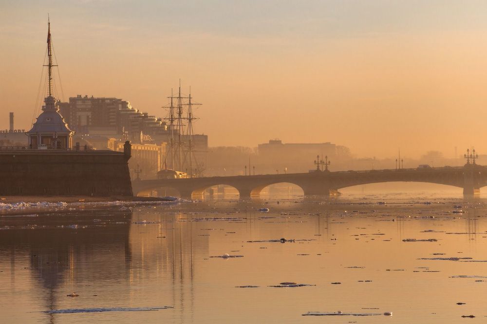 Все в кучу, мост, Благодать, Петропавловка