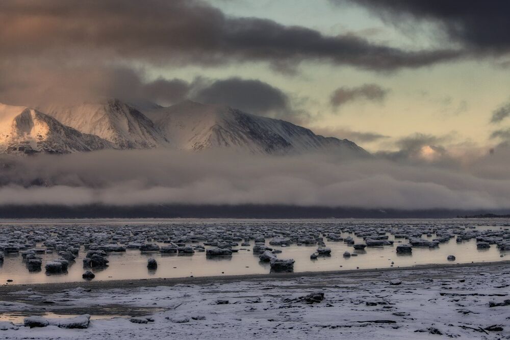 Turnagain Arm. Недалеко от Анкориджа. Аляска