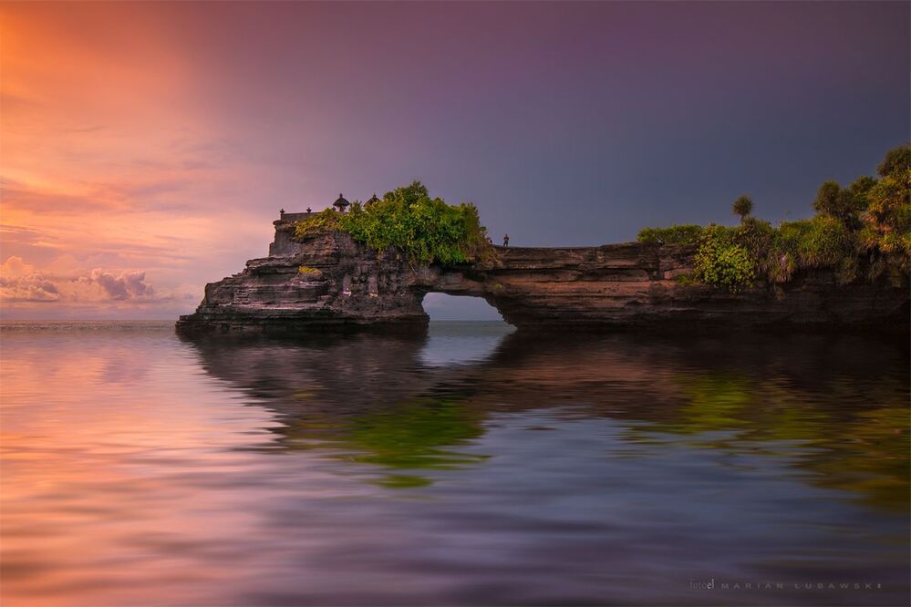 Batu Bolong Temple