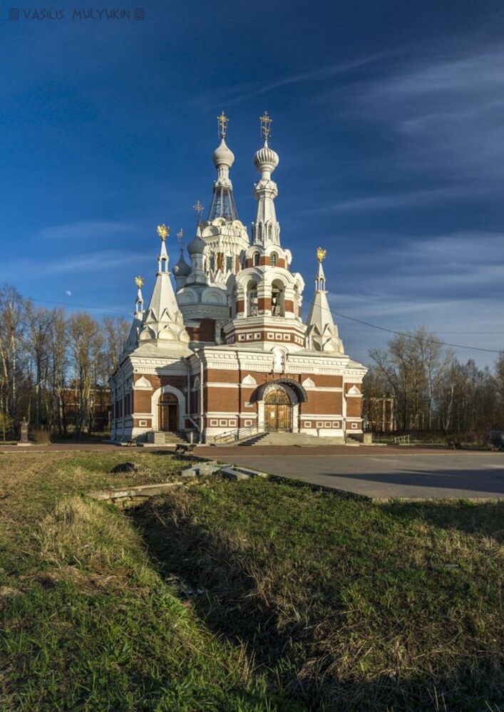 В Павловском парке ... и в окрестностях ...