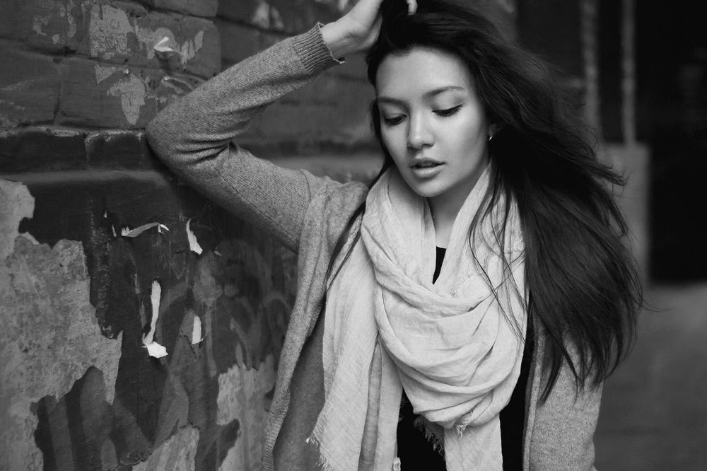 b/w