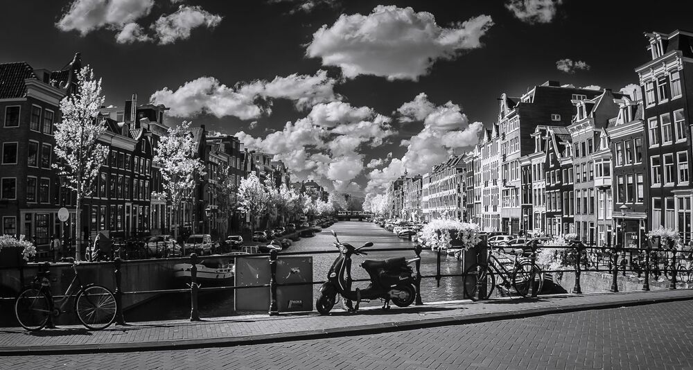 IR Amsterdam