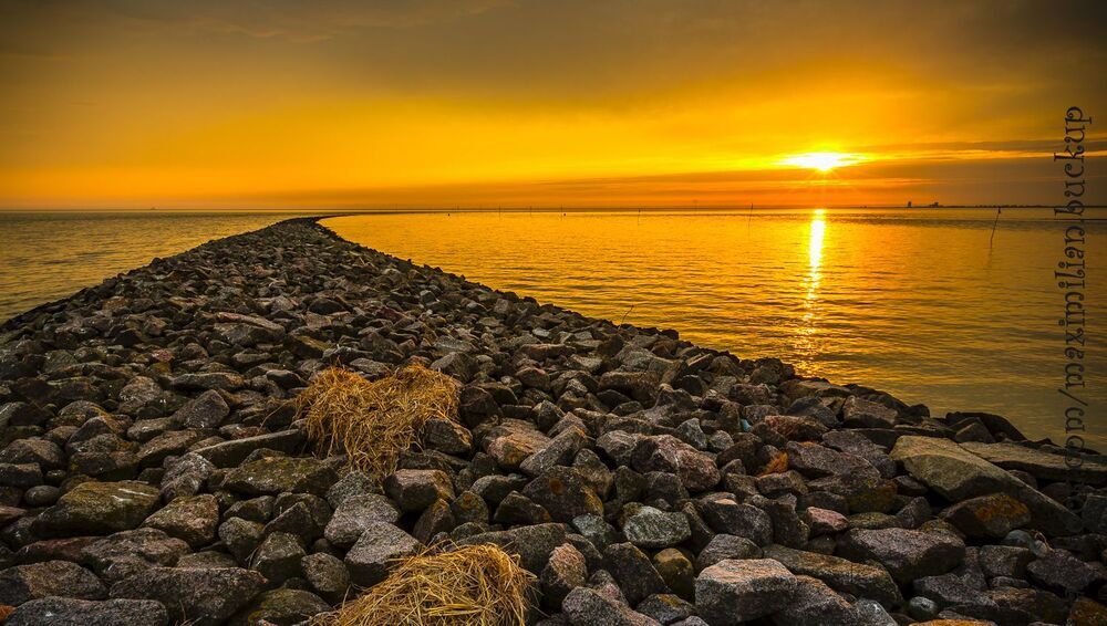 Sonnenuntergang in Meldorfer Bucht