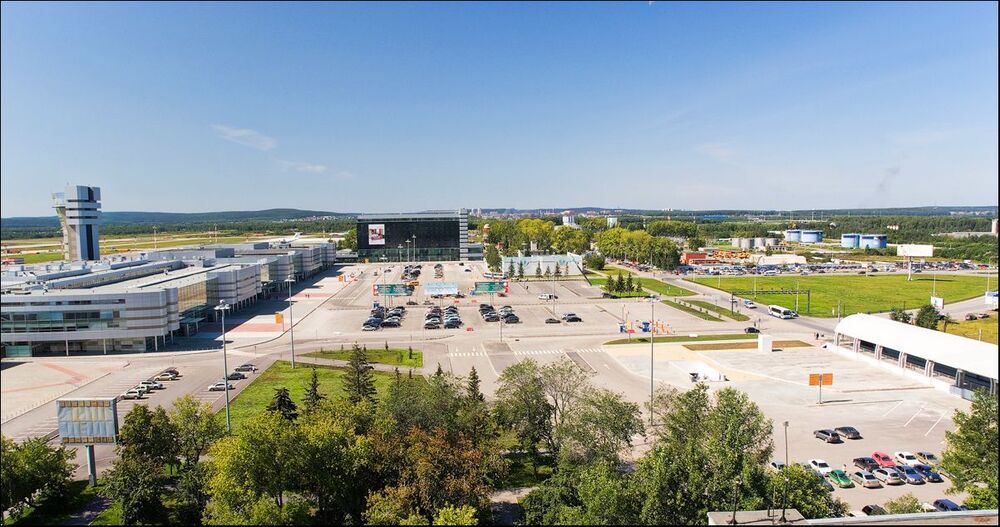 Аэропорт Кольцово, лето