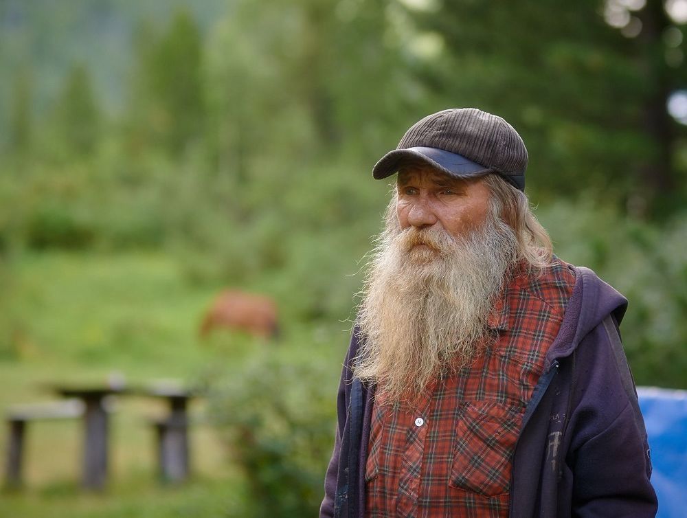 Дед Николай - рыбак из п.Мульта      http://www.altai-photo.ru/photo/0-1-0-17-1769