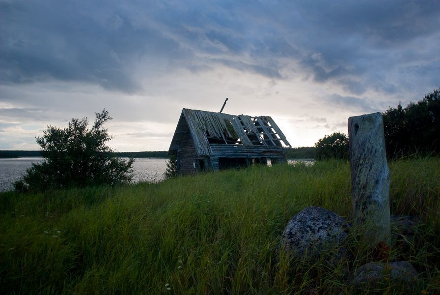 An old barn at sea