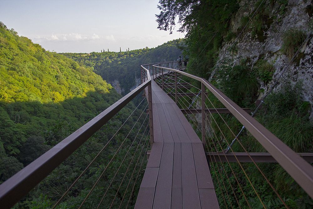 Okatse Canyon & Kinchkha waterfall