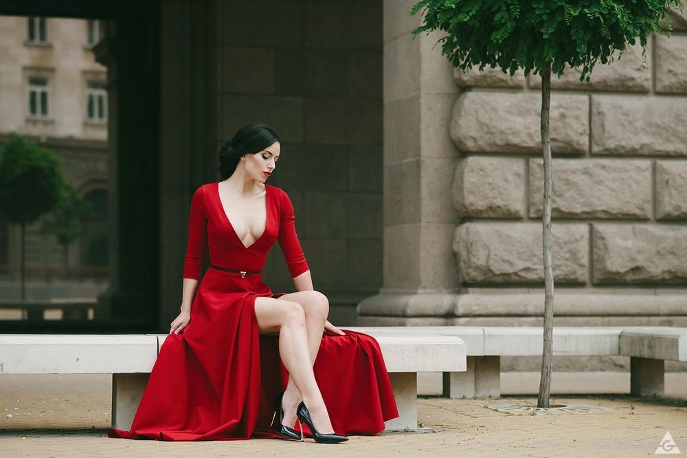 Lady in red