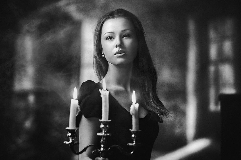 Photographer Victor Vodolazky 
Model Helen Rebrun 
Retaucher Svetlana Vodolazky

https://vk.com/fg_studio_ru
