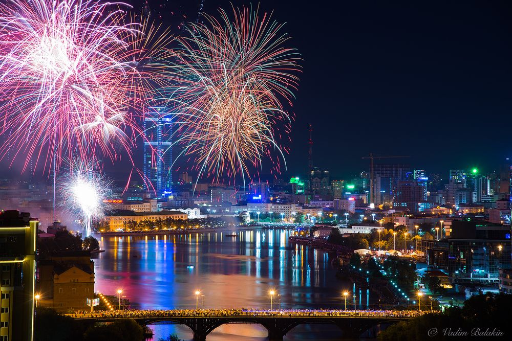 Фейерверк на День города. Екатеринбург, Россия
15.08.2015