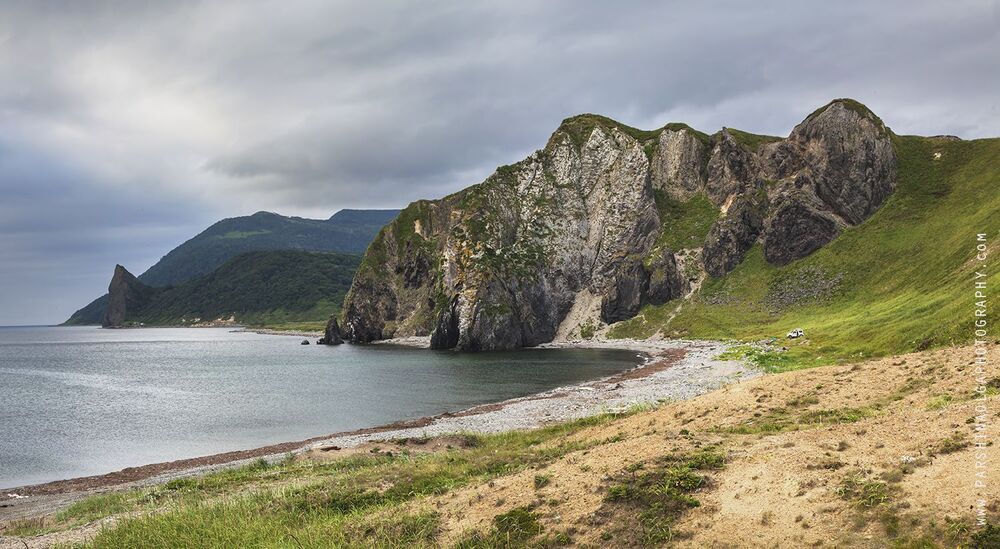 Скалы Кунашира