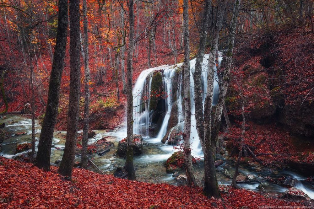 Водопад Серебряные Струи (Большой каньон Крыма)