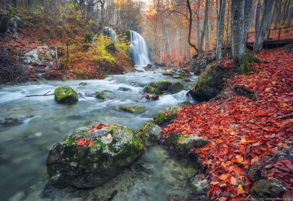 Водопад Серебряные Струи (Большой каньон Крыма)