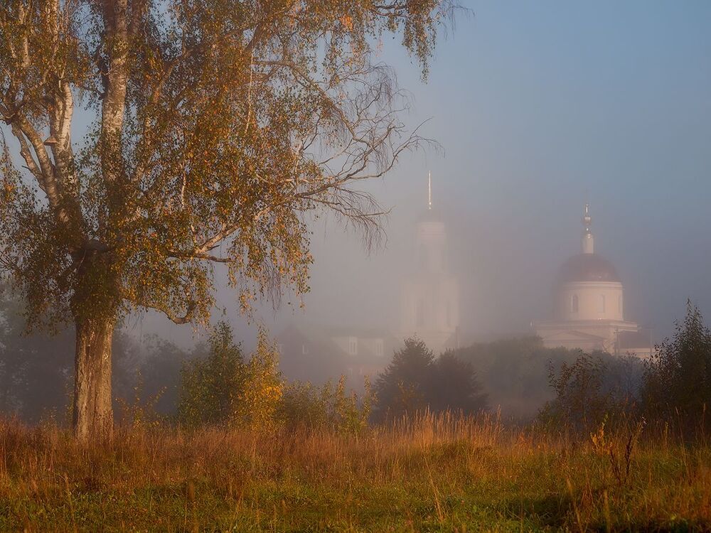 Туманным утром в Радонеже...