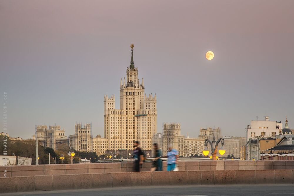 Вечерняя Москва