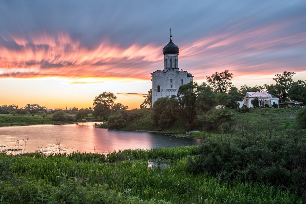 Храм