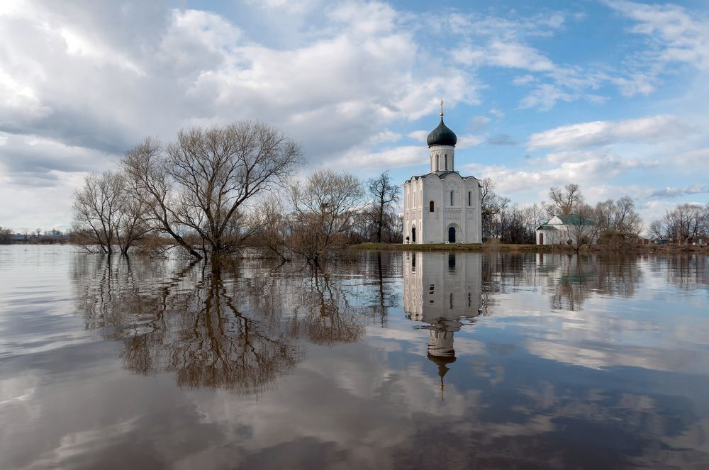 Храм