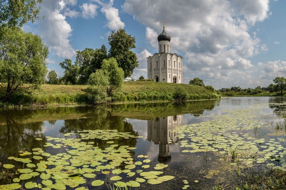 Храм