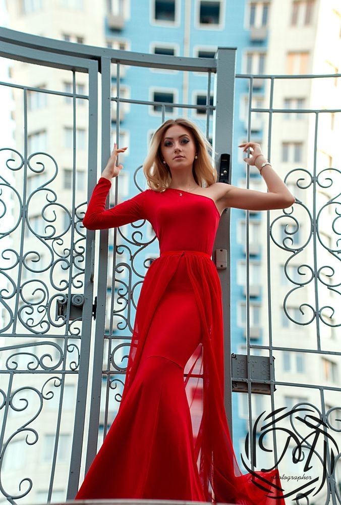 Lady in Red