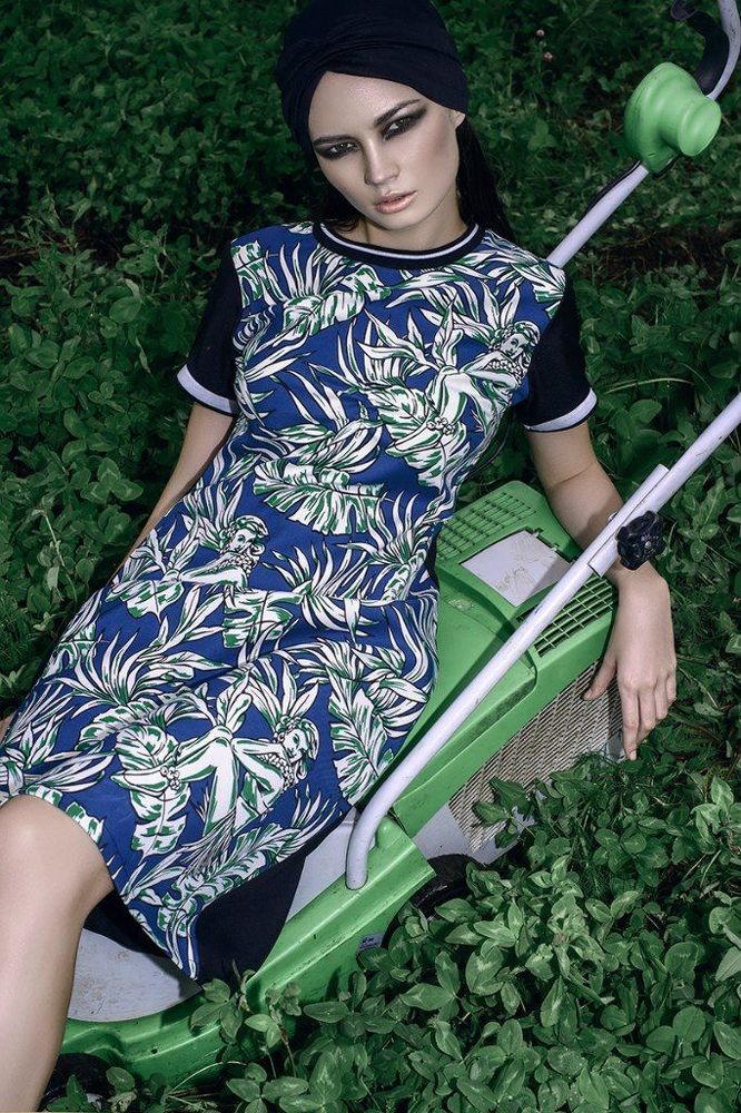 Photo: Roman Labasta
Mua: Olga Romanova
Hair stylist: Lambrianidis Evgenia (Si belle)
Model: Alexandra Yanova
Clothing: Candy Shop

ROMANLABASTA.COM
