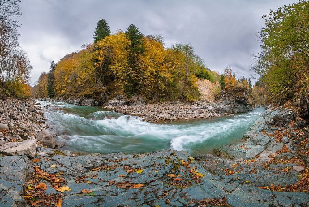 Осень на большой Лабе