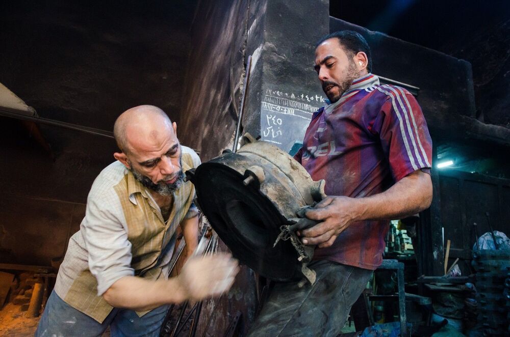Foundry Workers - Project number 1