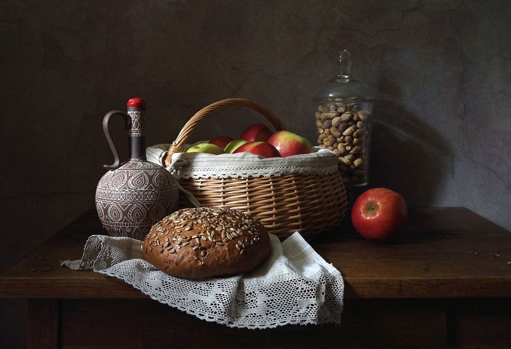 С яблоками и орехами