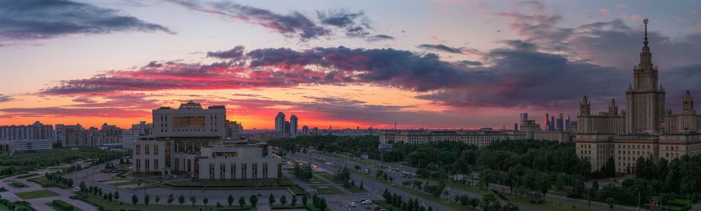 Кровавый закат августа...