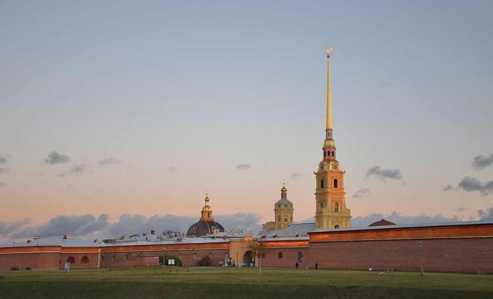 Перламутровый вечер в Петербурге.