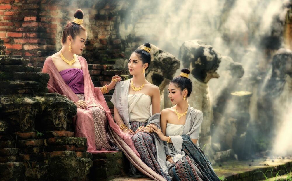 Beautiful Thai girl in Thai traditional costume