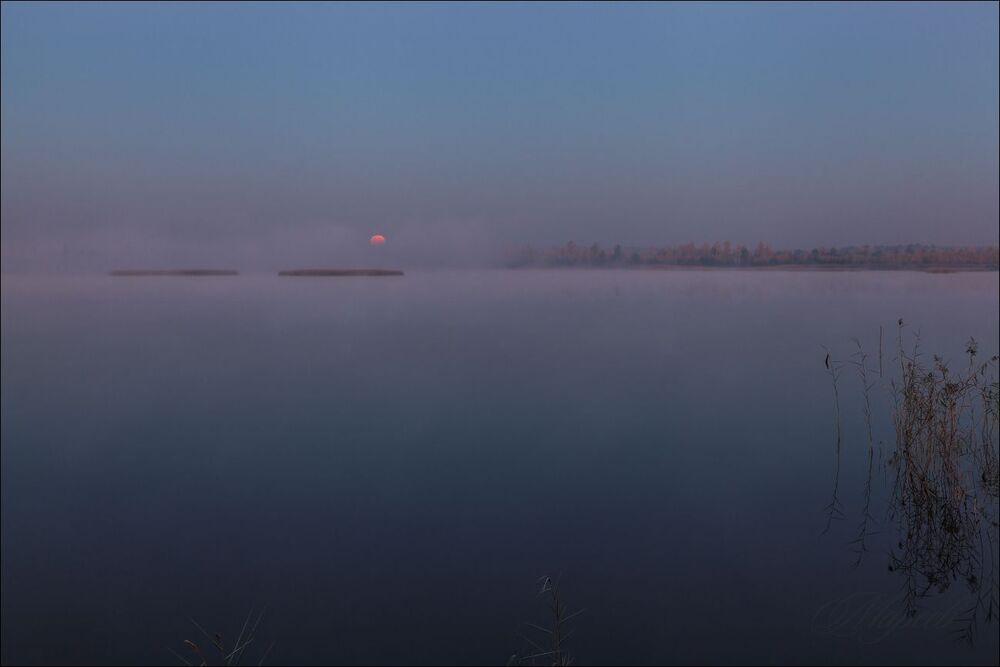 Заход красной луны