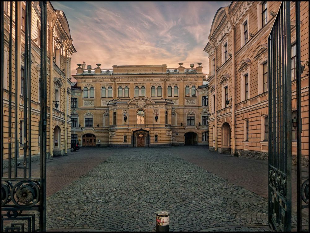 Петербург, утро на Мойке