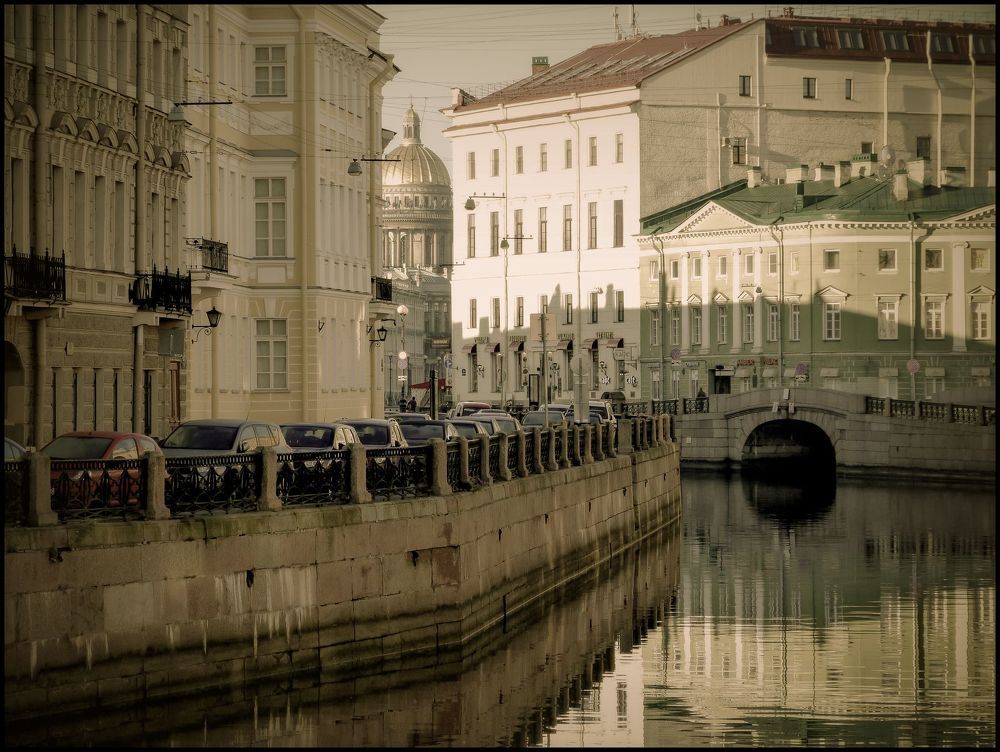Петербург, утро на Мойке