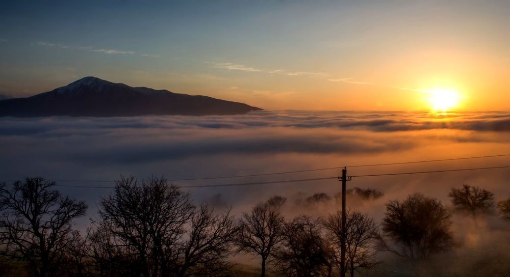 Наравне с облаками
