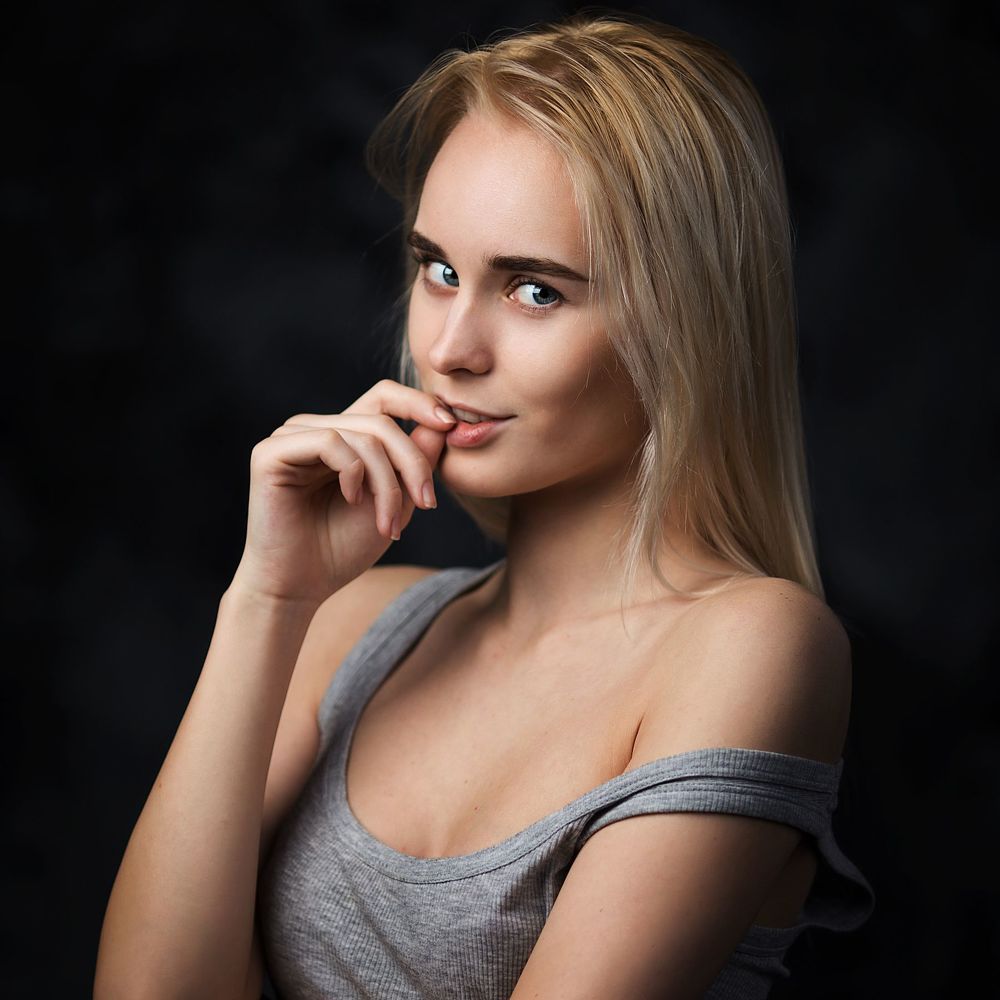 Аня