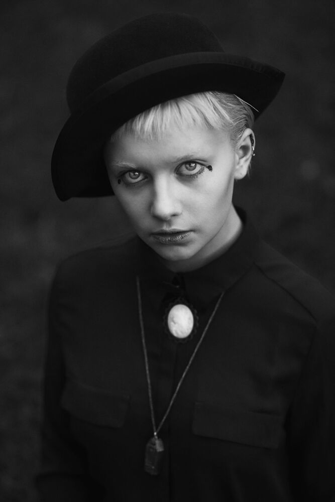 Paint in Black