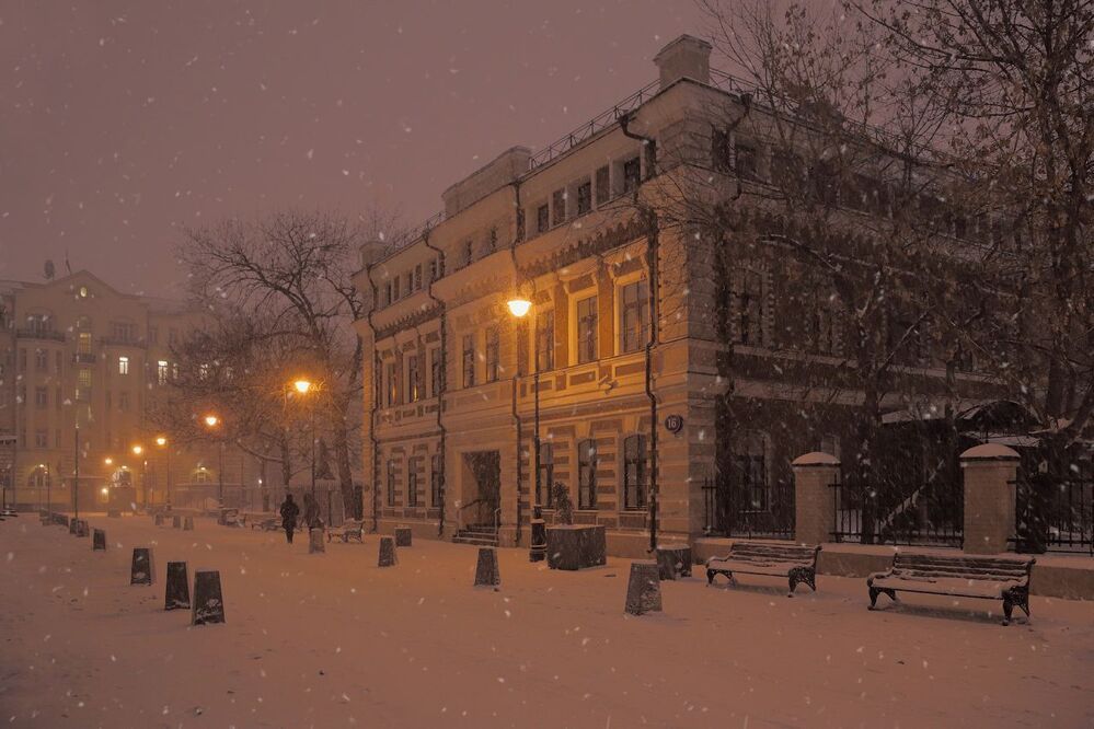 В нашем городе снег