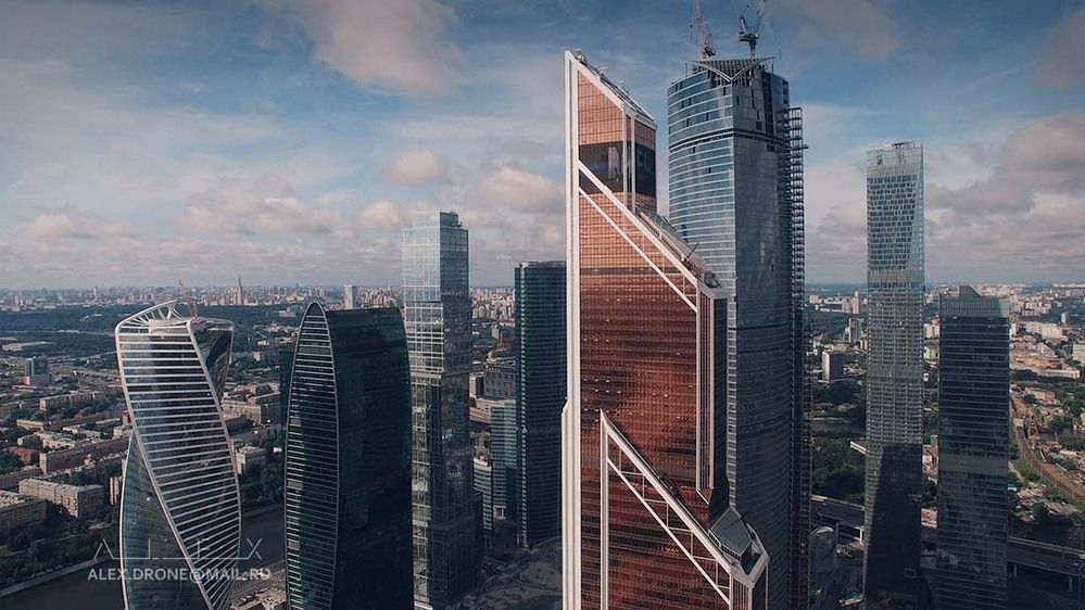 над Москвой