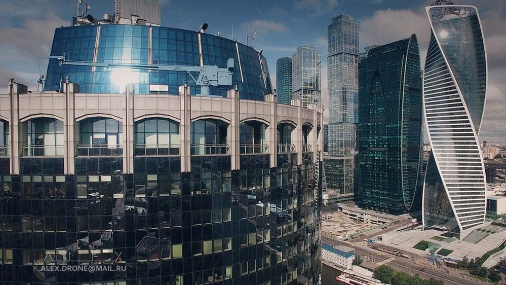 над Москвой