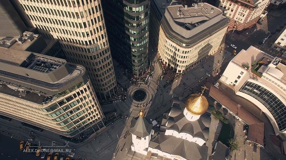 над Москвой