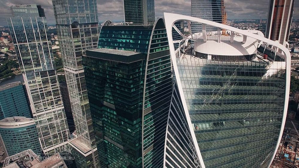 над Москвой