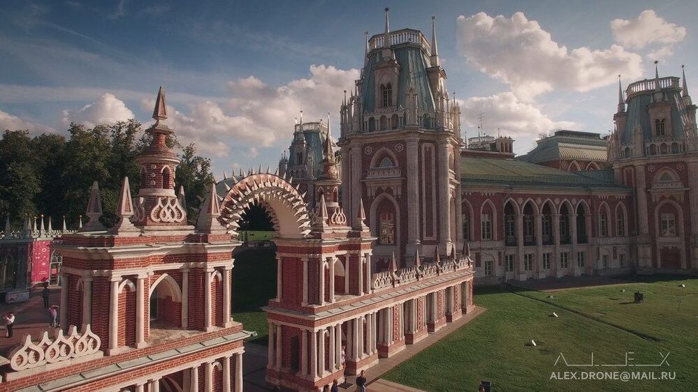 над Москвой 2