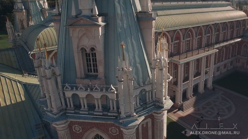 над Москвой 2