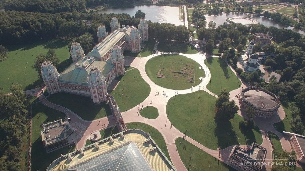 над Москвой 2