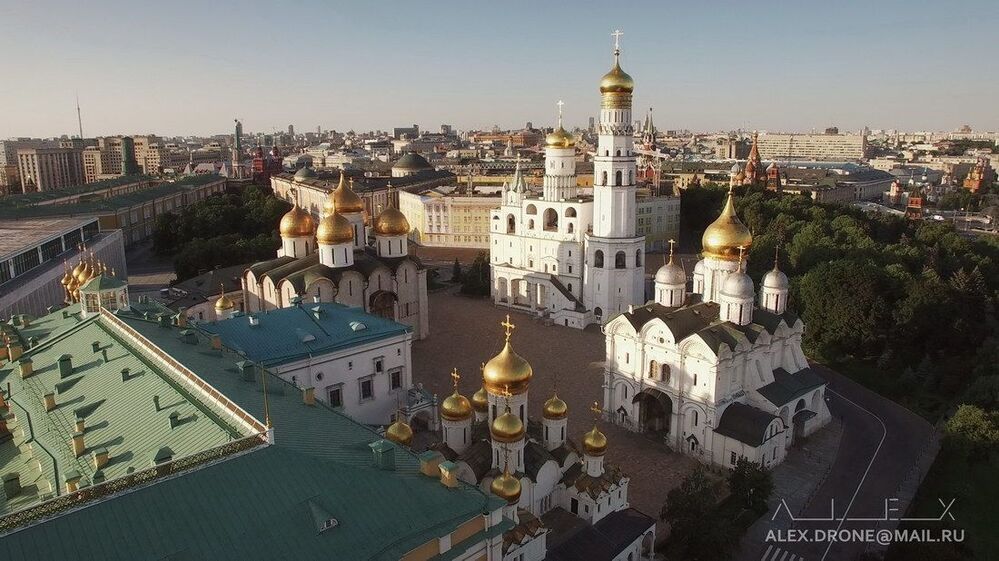 над Москвой 3