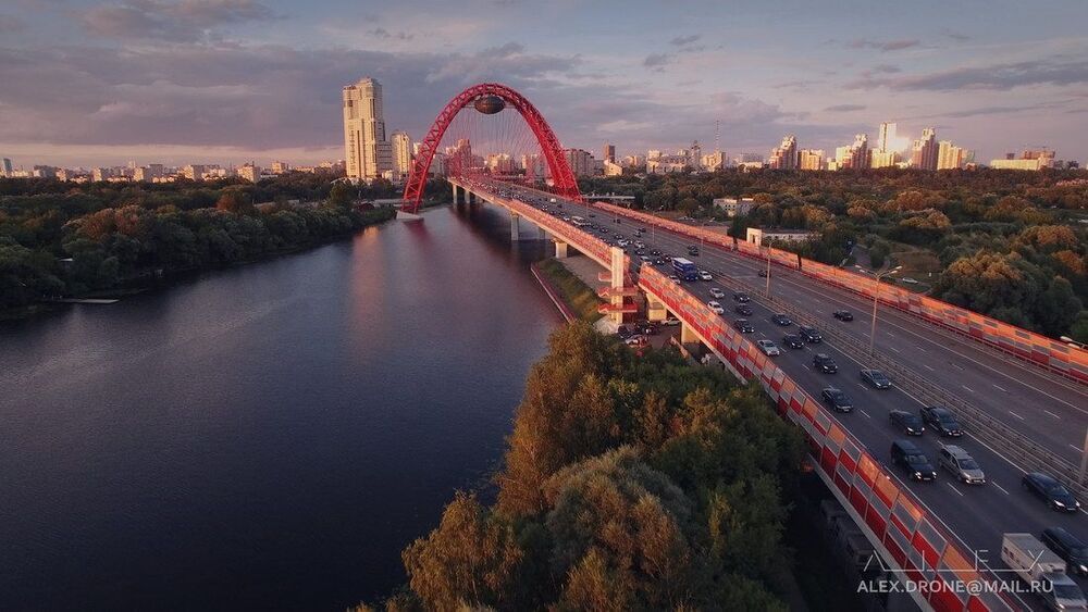 над Москвой 5