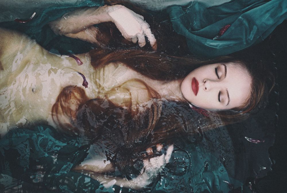 Portraits of Tanya in water
